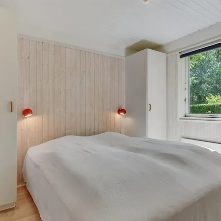 Eriksine - 150m From The Sea By Interhome *