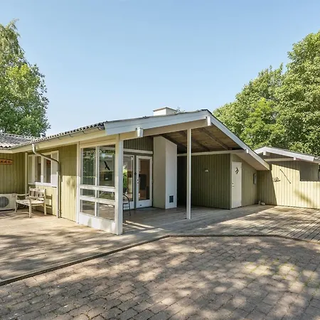Dom wakacyjny Eriksine - 150m From The Sea By Interhome