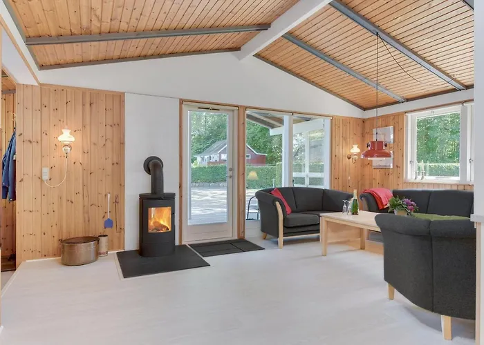 Eriksine - 150m From The Sea By Interhome *